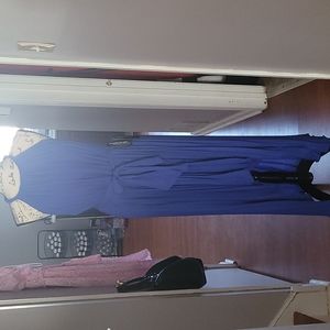 Gabrielle Union NY & Company Pleated dress with belt and Keyhole back-XL